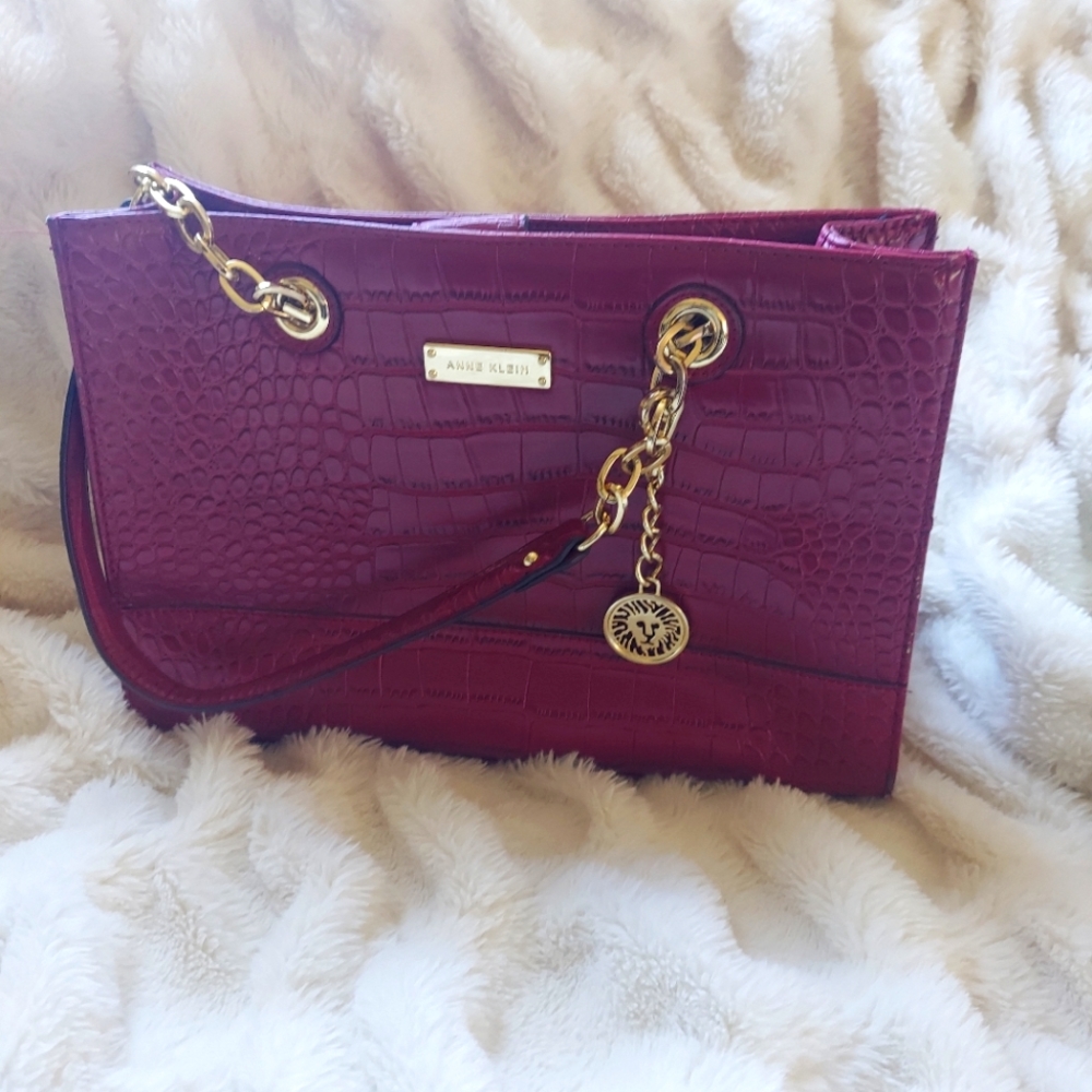 NWOT Anne Klein Red Leather Alligator Inspired Purse